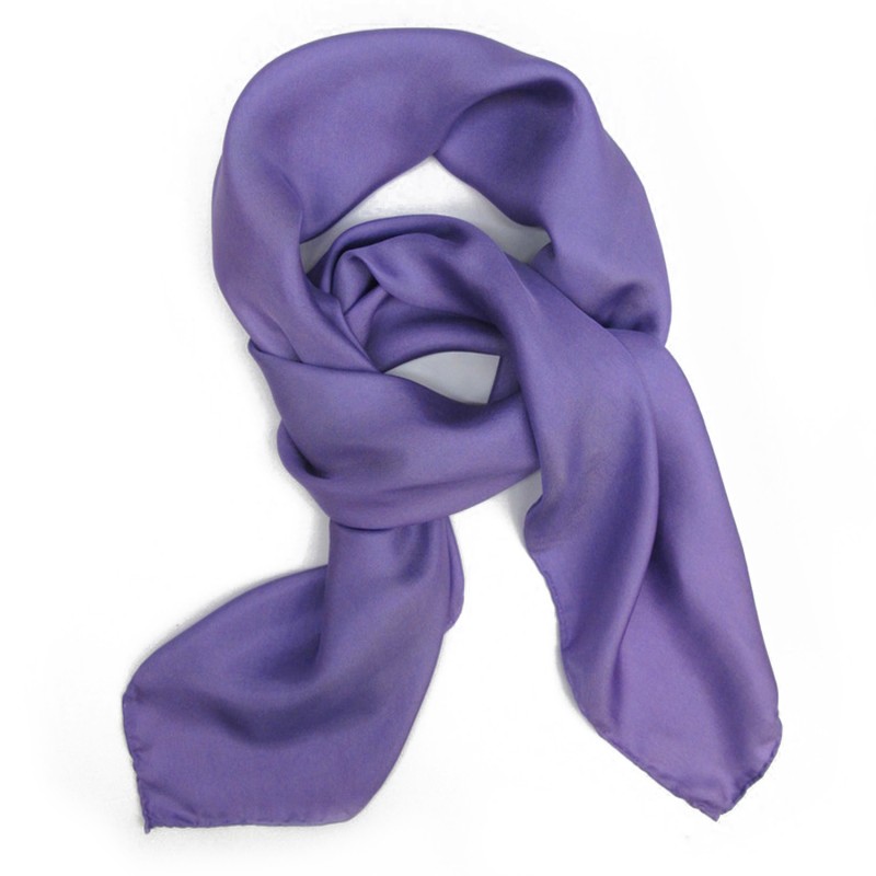 Carré 90 uni twill de soie roulotté fait à lyon en france par sophie guyot soieries