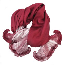 Foulard coulipli bicolore en twill de soie plissage et teinture artisanale, fait à lyon en France par Sophie Guyot