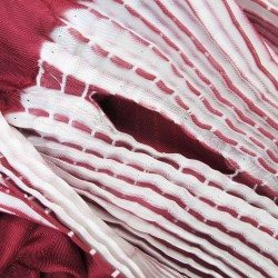 Coulipli two-tone short scarf in silk twill pleated and dyed by sophie guyot silks in Lyon France