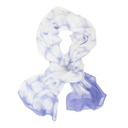 Foulard long et léger en mousseline de soie teinture artisanale motif shibori itajime