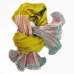 Scarf Coulipli pleated silk twill craftly made in lyon  by sophie guyot silk design