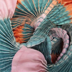 short pleated scarf minipli multicolor in silk twill, tie and dye by sophie guyot silk designer in Lyon France