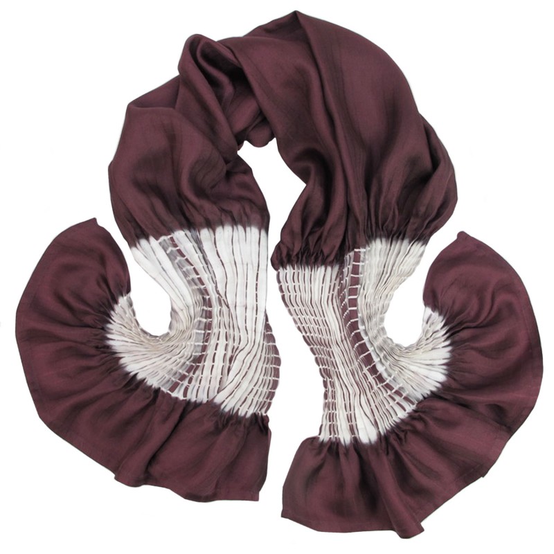 Short pleated scarf minipli two tones in silk twill, tie and dye by sophie guyot silk designer in Lyon France