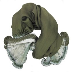 Coulipli short scarf in silk twill pleated and dyed by sophie guyot silks in Lyon France