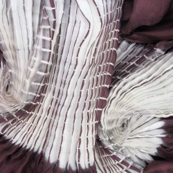 Short pleated scarf minipli two tones in silk twill, tie and dye by sophie guyot silk designer in Lyon France