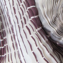 Short pleated scarf minipli two tones in silk twill, tie and dye by sophie guyot silk designer in Lyon France