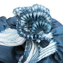 Scarf bouplibou maxi two tones in silk twill, pleated and dyed by sophie guyot soieries in Lyon, France