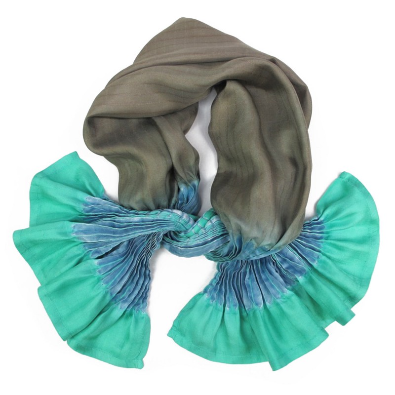short pleated scarf minipli multicolor in silk twill, tie and dye by sophie guyot silk designer in Lyon France