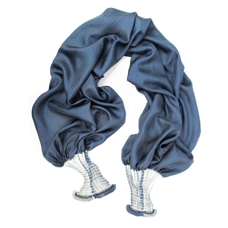 Scarf bouplibou midi, two tones in silk twill, pleated and dyed by sophie guyot soieries in Lyon, France