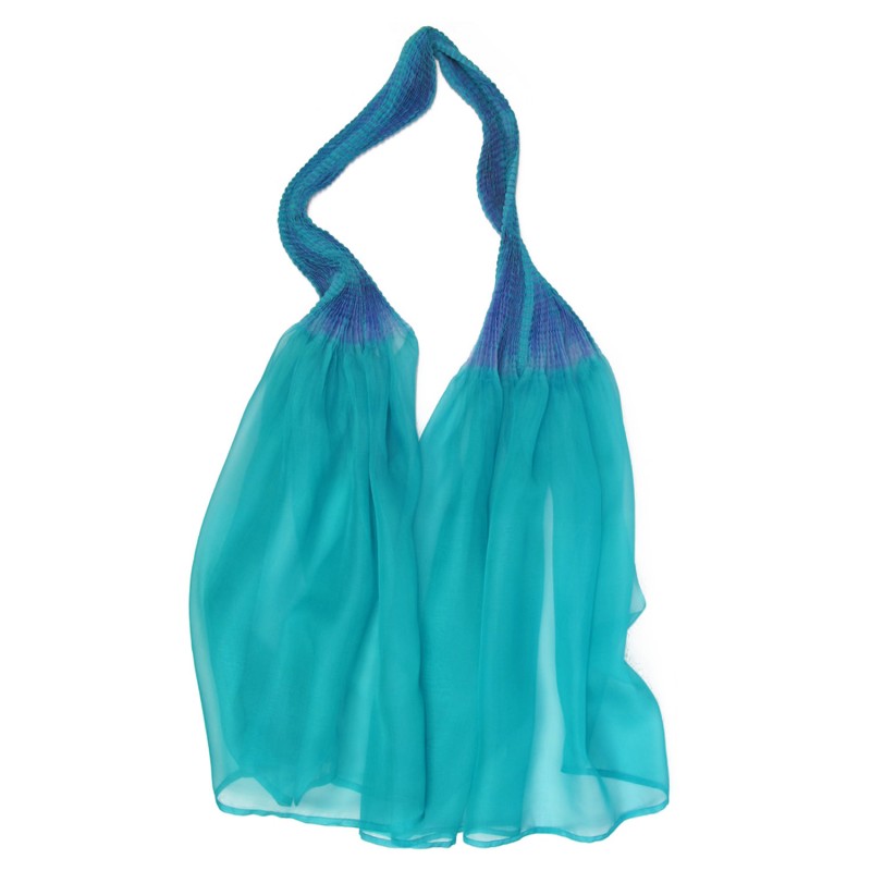 volplivol scarf dyed pleated silk organza made in Lyon France Sophie Guyot créations soieries textiles fashion accessories
