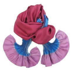 Longue écharpe plissée multicolore en twill de soie fabriqué teint sophie guyot soies à Lyon France