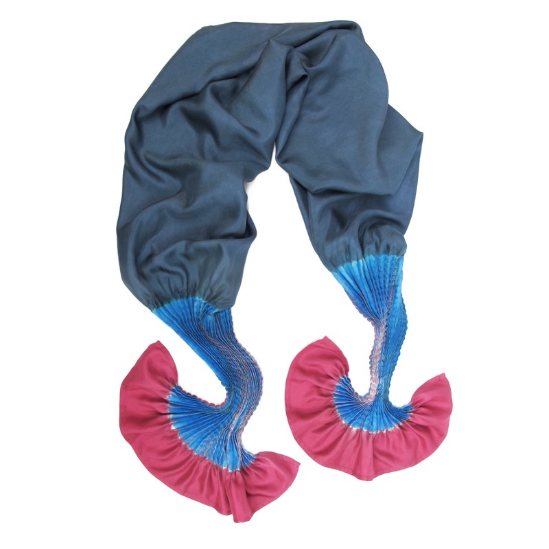 Long Scarf plissenpli pleated silk twill shibori dye sophie guyot silks design Lyon France shop