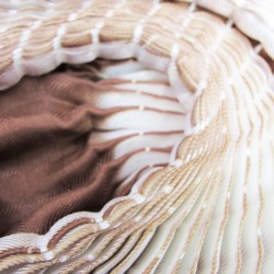 Foulard court plissé minipli twill de soie fabrication sophie guyot soieries Lyon France