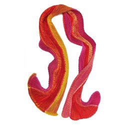 Longue écharpe plissée plicatwill multicolore en twill de soie fabriquée par sophie guyot atelier de soieries Lyon France