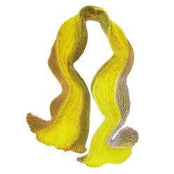 Longue écharpe plissée plicatwill multicolore en twill de soie fabriquée par sophie guyot atelier de soieries Lyon France