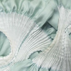 Foulard court plissé minipli twill de soie fabrication sophie guyot soieries Lyon France