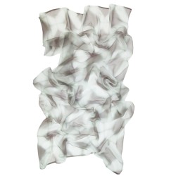 Foulard long et léger en mousseline de soie teinture artisanale motif shibori  itajime