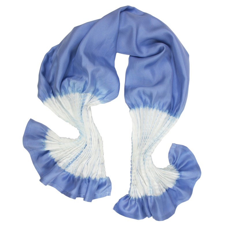 Foulard court plissé minipli twill de soie fabrication sophie guyot soieries Lyon France