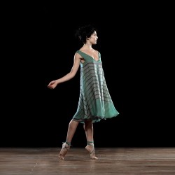 Robe en jersey et organza de soie réversible