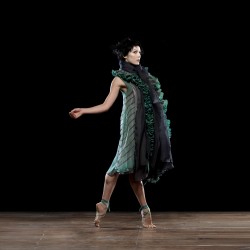 Robe en jersey de soie réversible et casaquin en jersey et organza de soie réversible