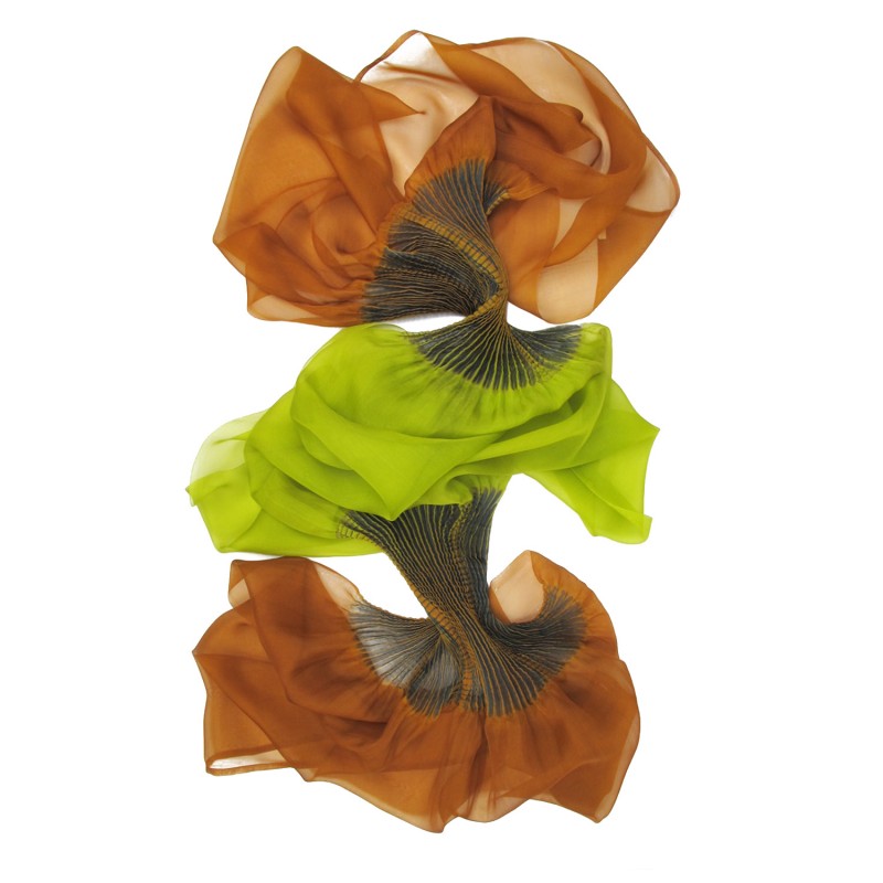 Étole juliette 041 multicolore en organza de soie plissé, teint et fabriqué à Lyon en France par Sophie Guyot Soieries