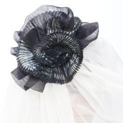Two-tone pleated BIBI paplillon in silk organza, made in Lyon, France by Sophie Guyot Soieries from a shibori technique