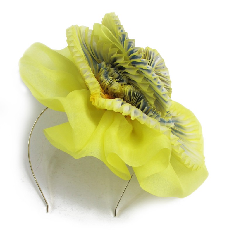 Bibi paplillon multiicolore en organza de soie plissé, teint et fabriqué à Lyon en France par Sophie Guyot Soieries