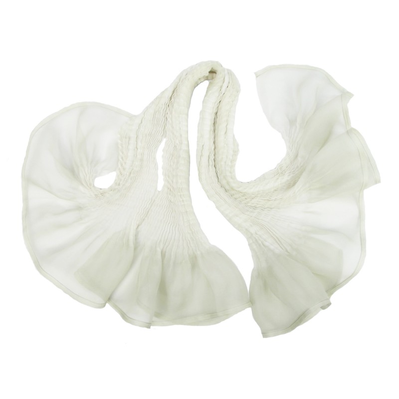 Short scarf paplillon two-tone 068 in pleated silk organza, dyed and made by sophie guyot silks in Lyon France