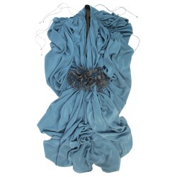 Robe drapée en crêpe de soie avec garniture plissée et volantée au niveau de la taille
